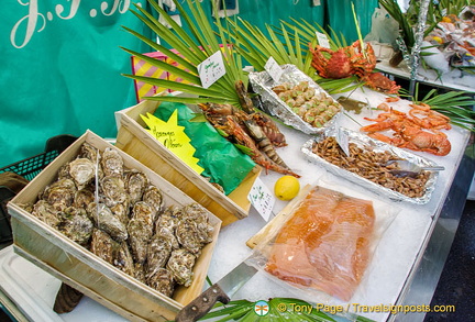 Crustaceans and smoked salmon